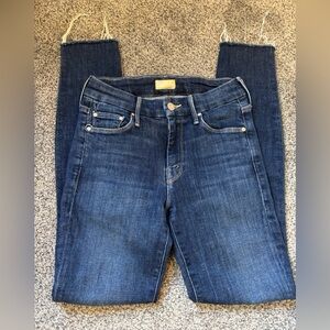 MOTHER Looker Ankle Fray Jeans